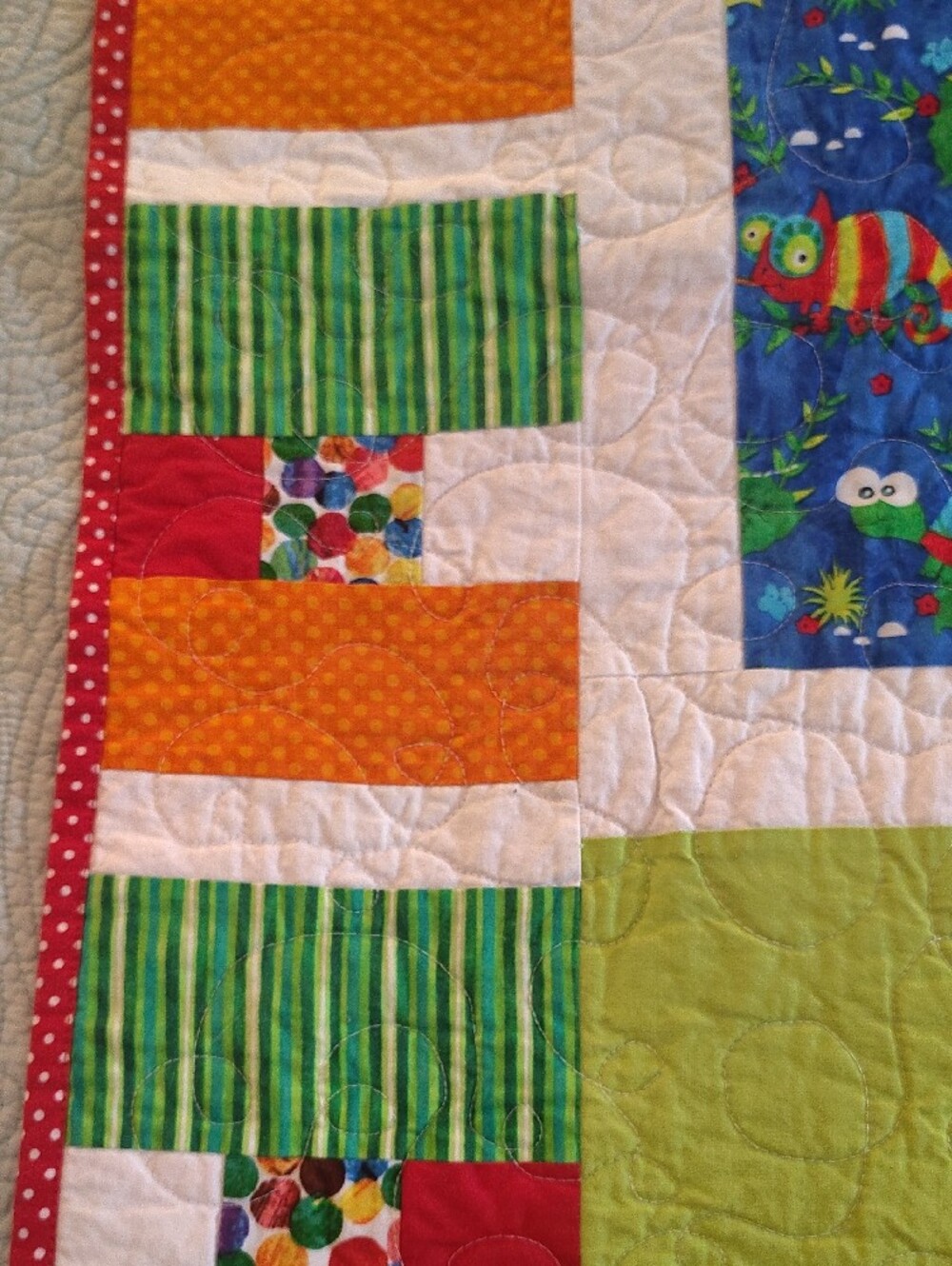 Children's Frog/Turtle Handmade Patchwork Quilt - Green & Blue - Picture 6 of 11